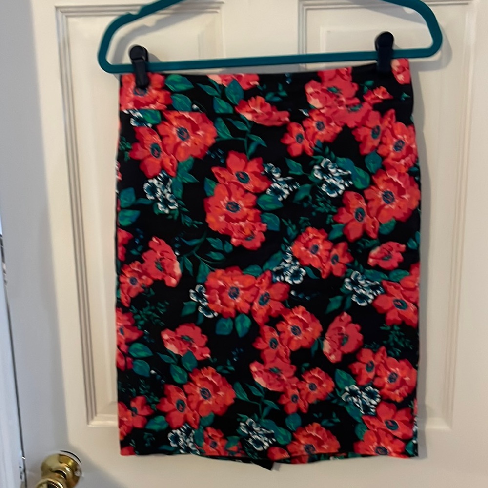 Ann Taylor cotton skirt, floral pattern, size 4